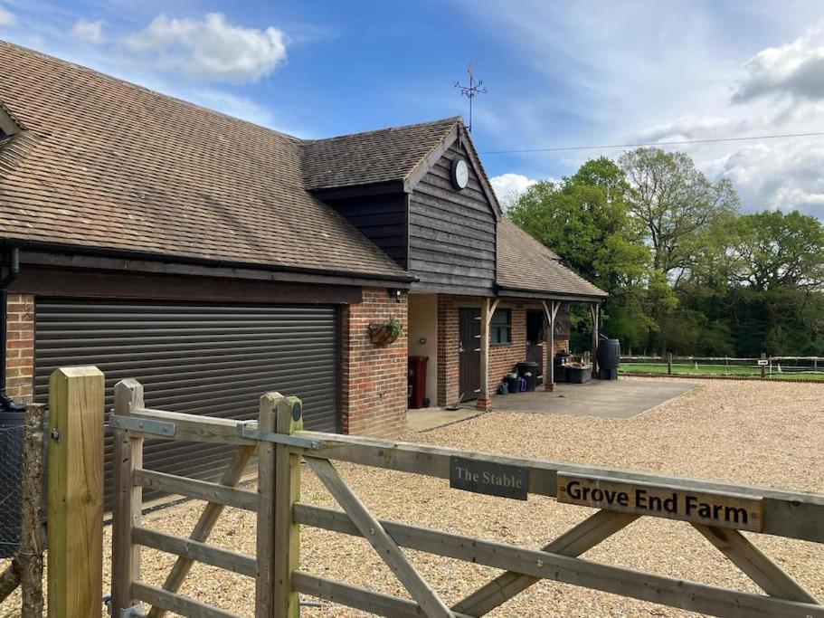 グロソップThe Stable, Grove End Farmアパートメント エクステリア 写真